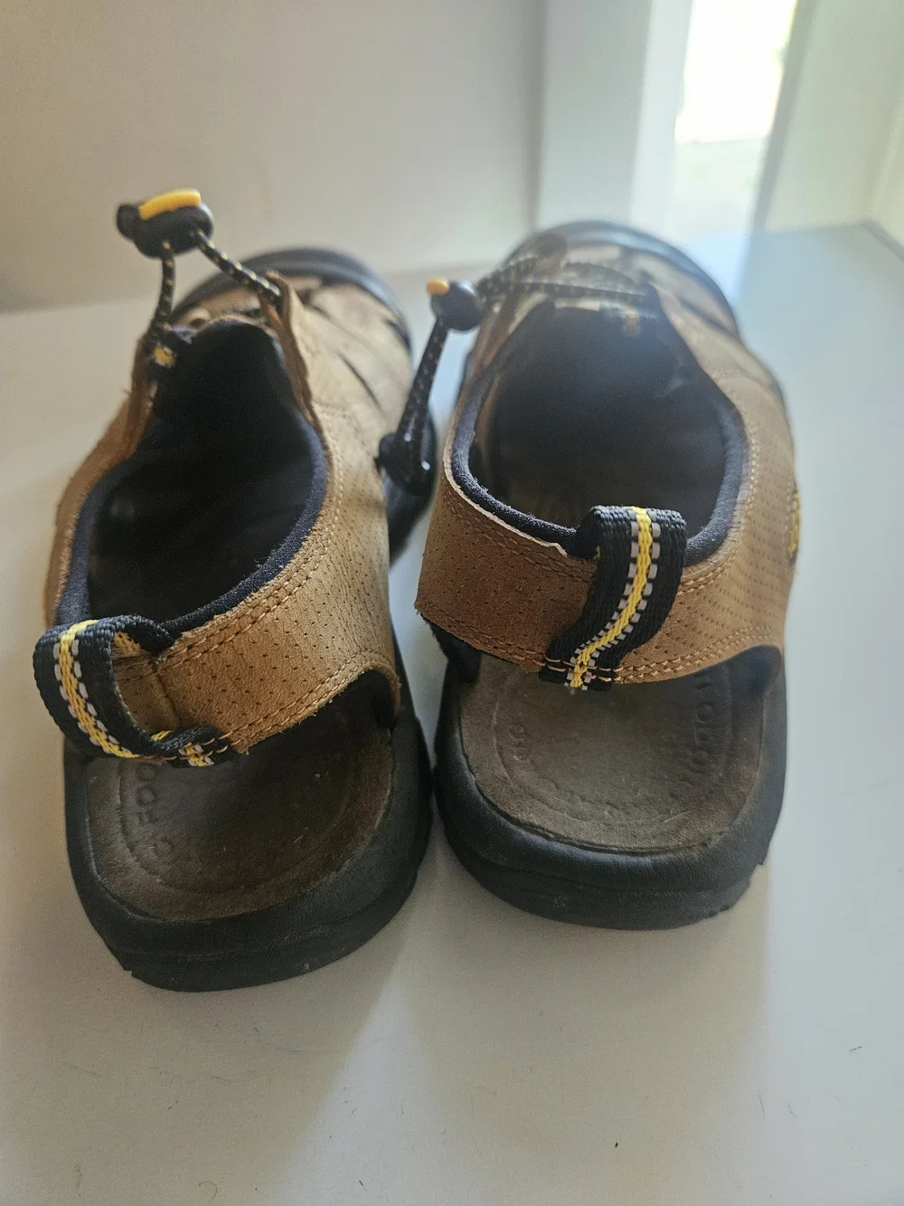 Keen Newport Brown Sandal Hiking Sz 9 Mens